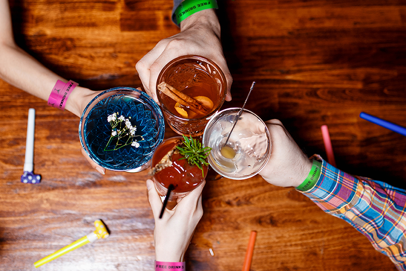 2022_Campaign_Bar_iStock_1170688444.jpg Cash tag wristbands for drink specials at bar